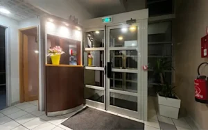 photo du comptoir d'accueil de la résidence hôtelière ORFEA à Pau (64)