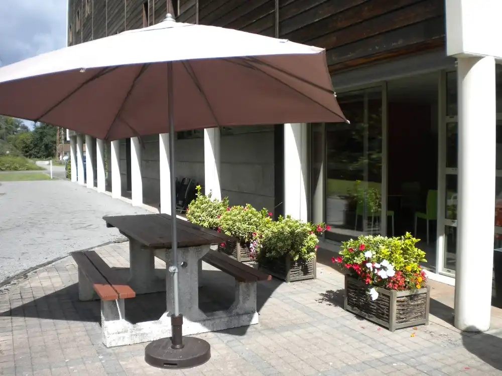 photo de la terrasse de la résidence hôtelière ORFEA à la gare de Pau (64) pour les agents SNCF